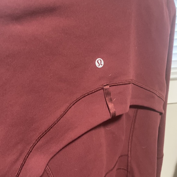 Lululemon define jacket / women zip up athletic sweater (burgundy, size 12) - Picture 4 of 5